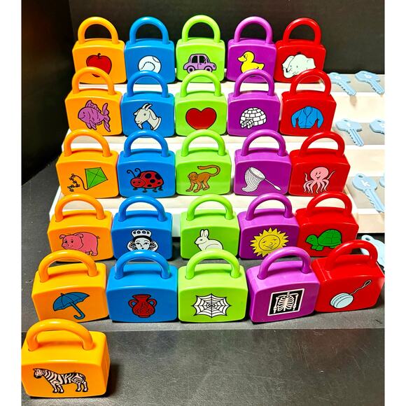 Lakeshore Alphabet Learning Locks 26 locks & keys upper & lowercase letters - Picture 6 of 7